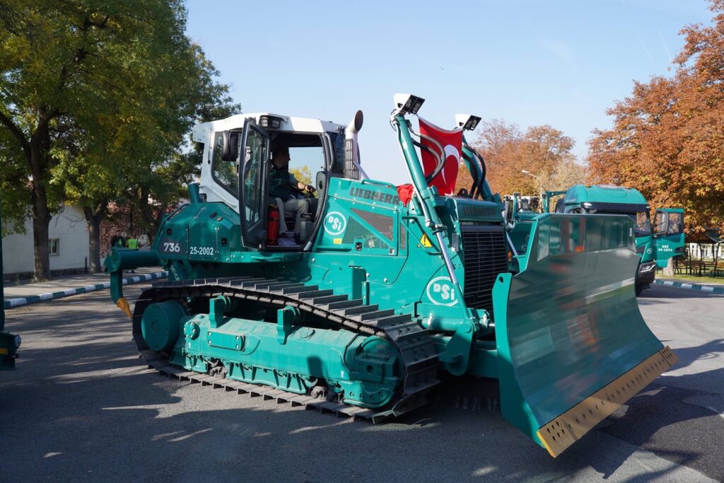 DSİ’nin Makine Parkına 50 Yeni Dozer Katıldı