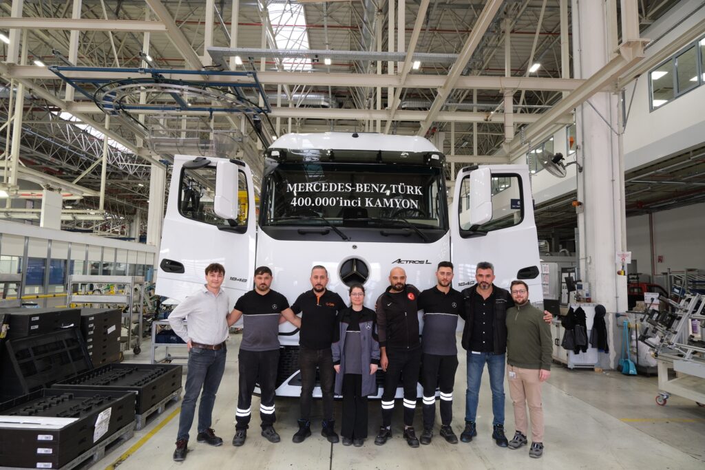 Mercedes-Benz Türk, Aksaray Kamyon Fabrikası’nda 400 Bininci Kamyonunu Üretti