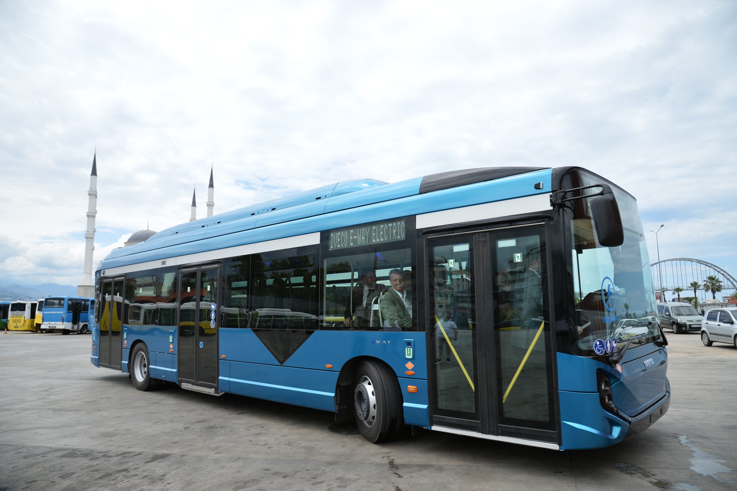 Trabzon B y k ehir Belediyesinin 14 Adet Elektrikli Otob s Al m trabzon-b-y-k-ehir-belediyesinin-14-adet-elektrikli-otob-s-al-m