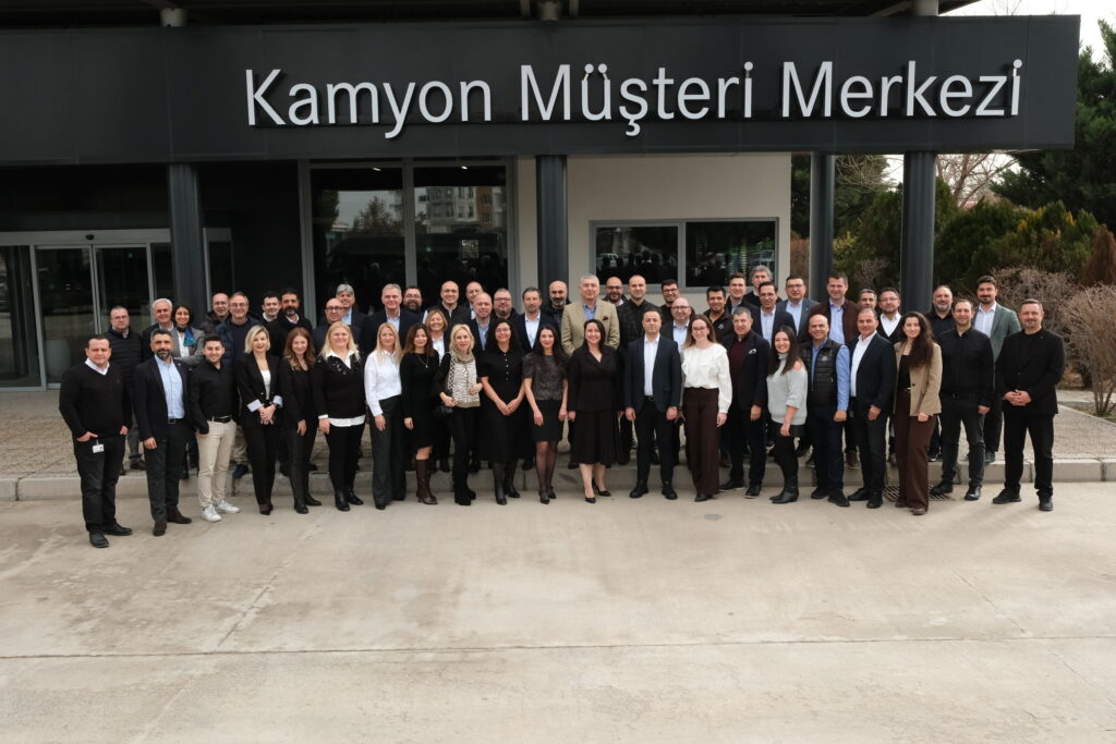 Mercedes-Benz Türk Aksaray Müşteri Merkezi Yenilenen Yüzüyle Hizmete Açıldı