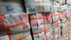 TL’nin reel değeri nisan ayında yükseldi
