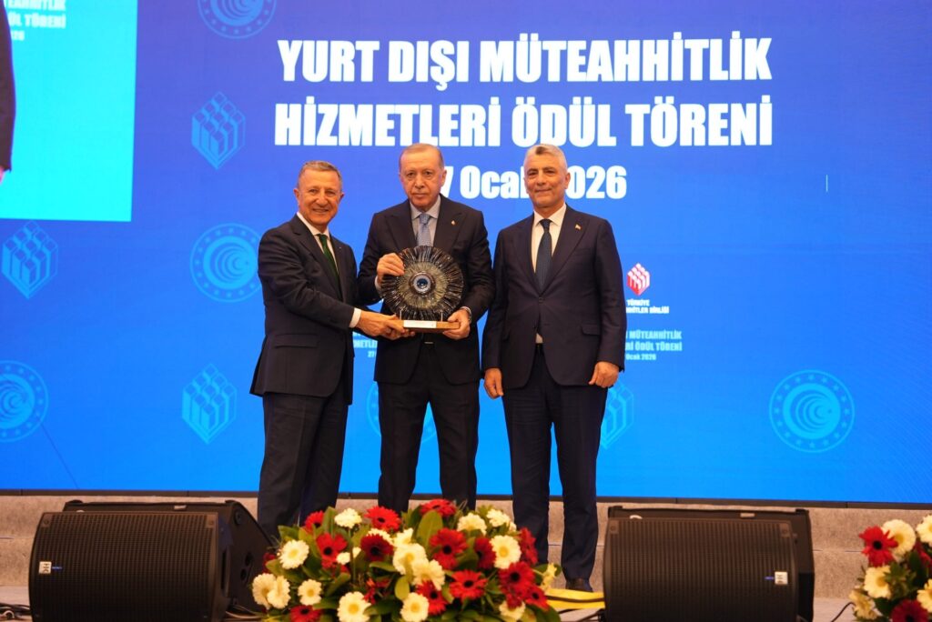 Bakan Bolat: Dünyanın 138 ülkesinde Türk müteahhitlerinin eserleri var