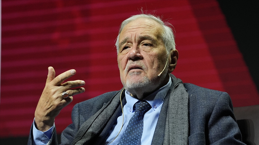 Ünlü tarihçi İlber Ortaylı yoğun bakıma alındı