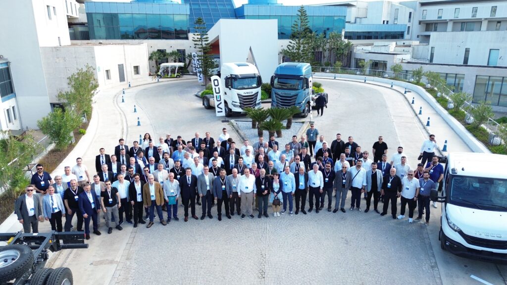 IVECO, Türkiye’nin Dört Bir Yanından Gelen Üst Yapıcılarla Antalya’da Buluştu