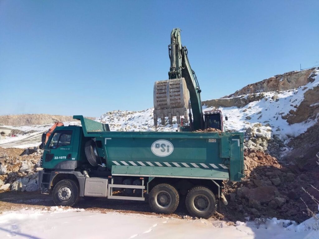 DSİ, 150 Adet 8×4 Kaya Tipi Damperli Kamyon Siparişi Verdi