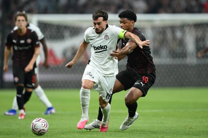 Beşiktaş, Avrupa Ligi’nde tek golle tur avantajını kaptı