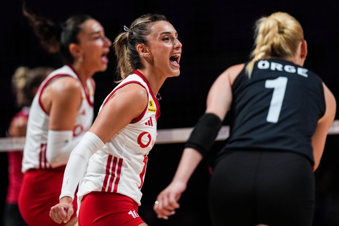 A Milli Kadın Voleybol Takımı VNL yarı finalinde