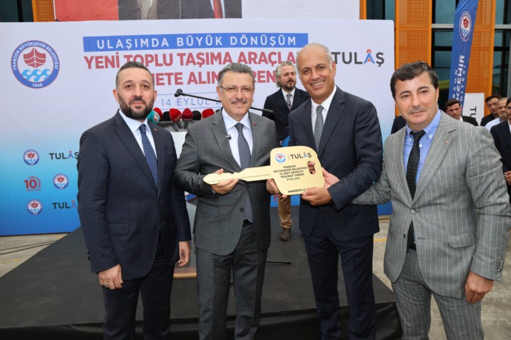 Anadolu Isuzu’dan Trabzon Büyükşehir Belediyesi’ne 10 Adet Novo Citi Teslimatı