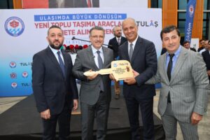 Anadolu Isuzu’dan Trabzon Büyükşehir Belediyesi’ne 10 Adet Novo Citi Teslimatı